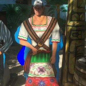 Meet your Posher, Leandra